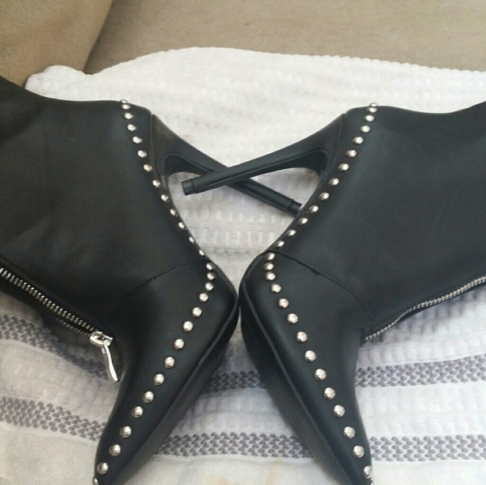 Wild diva black boots